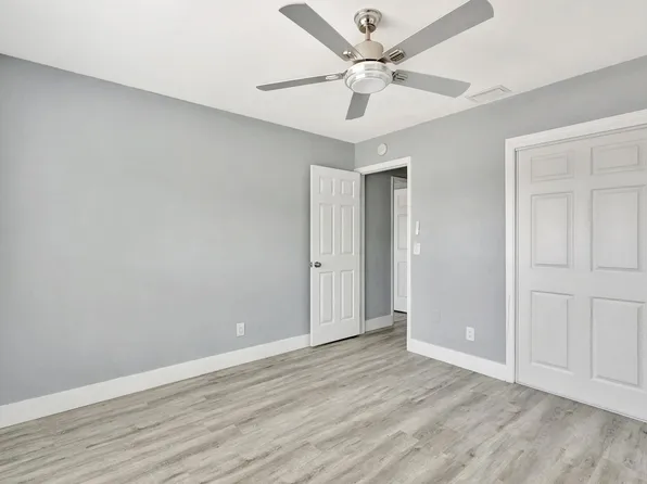 5957 Bahama Court, West Palm Beach, FL 33407