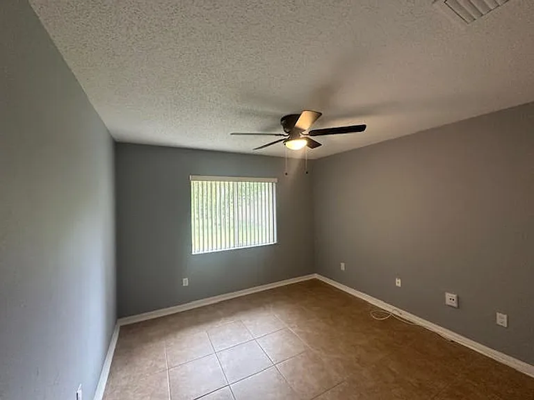 20 Palm Ln — Photo 29