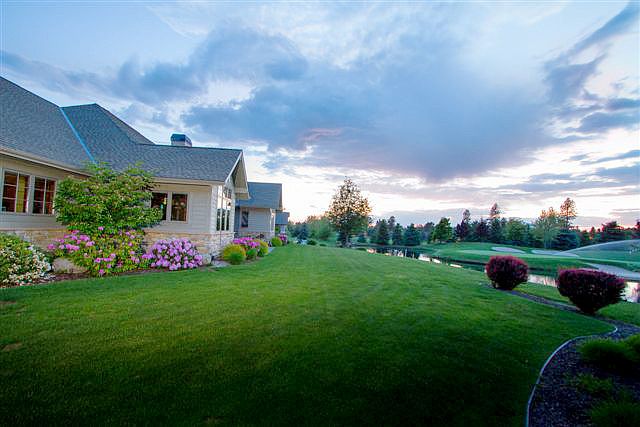1st image of 9859 N Country Club Dr
