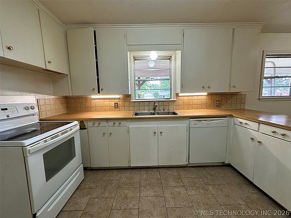 4th image of 1407 S 9th St