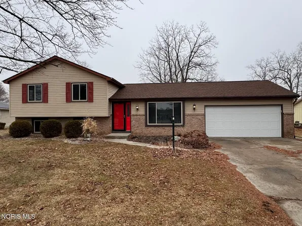 210 Lakeview Dr, Bryan, OH 43506