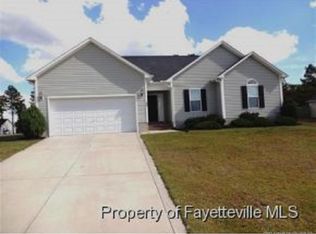 482 Copper Creek Dr, Raeford, NC 28376