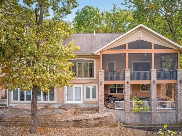 418 Nassau Cir, Four Seasons, MO 65049