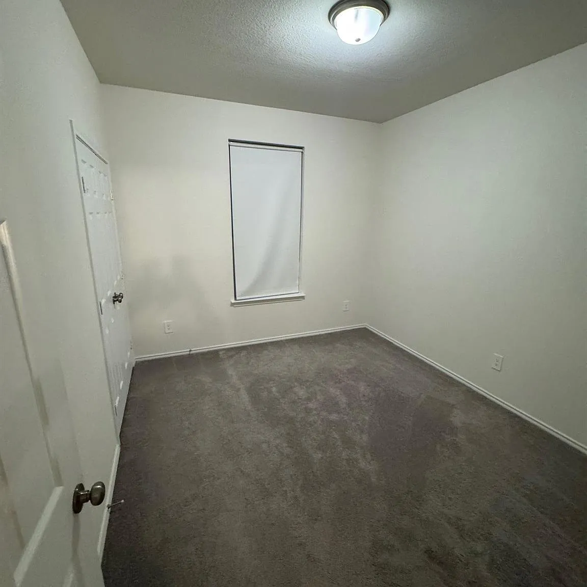 3 bed, 2.5 bath, 1680 sqft, $2,200 — Photo 3