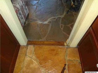 1816 Hart Leonard Rd, Cornersville, TN 37047