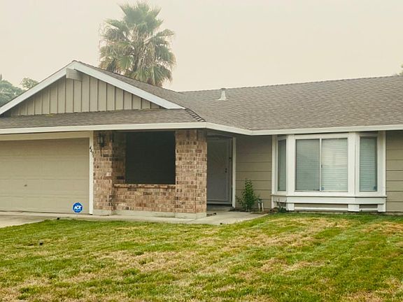 2nd image of 4490 Lineras Way