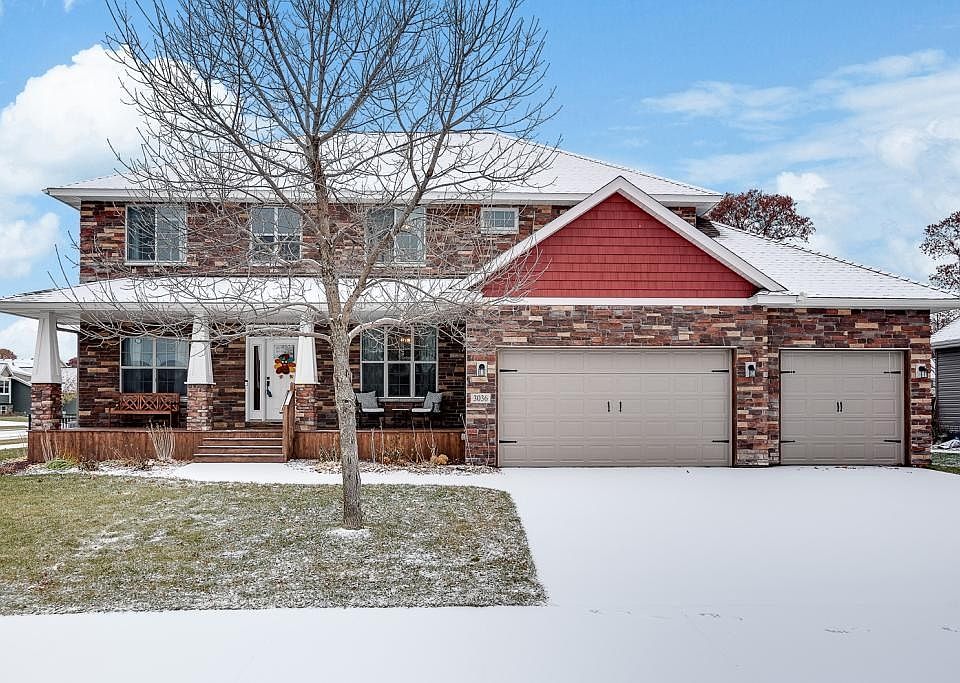 1st image of 3036 128th Ln NE