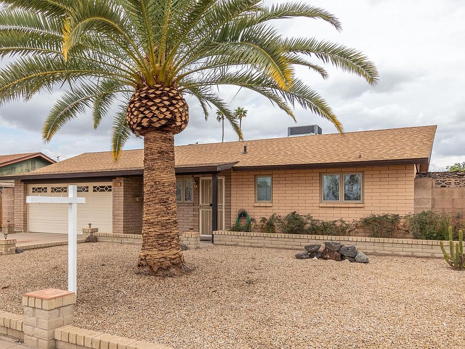 1st image of 2216 W Corrine Dr