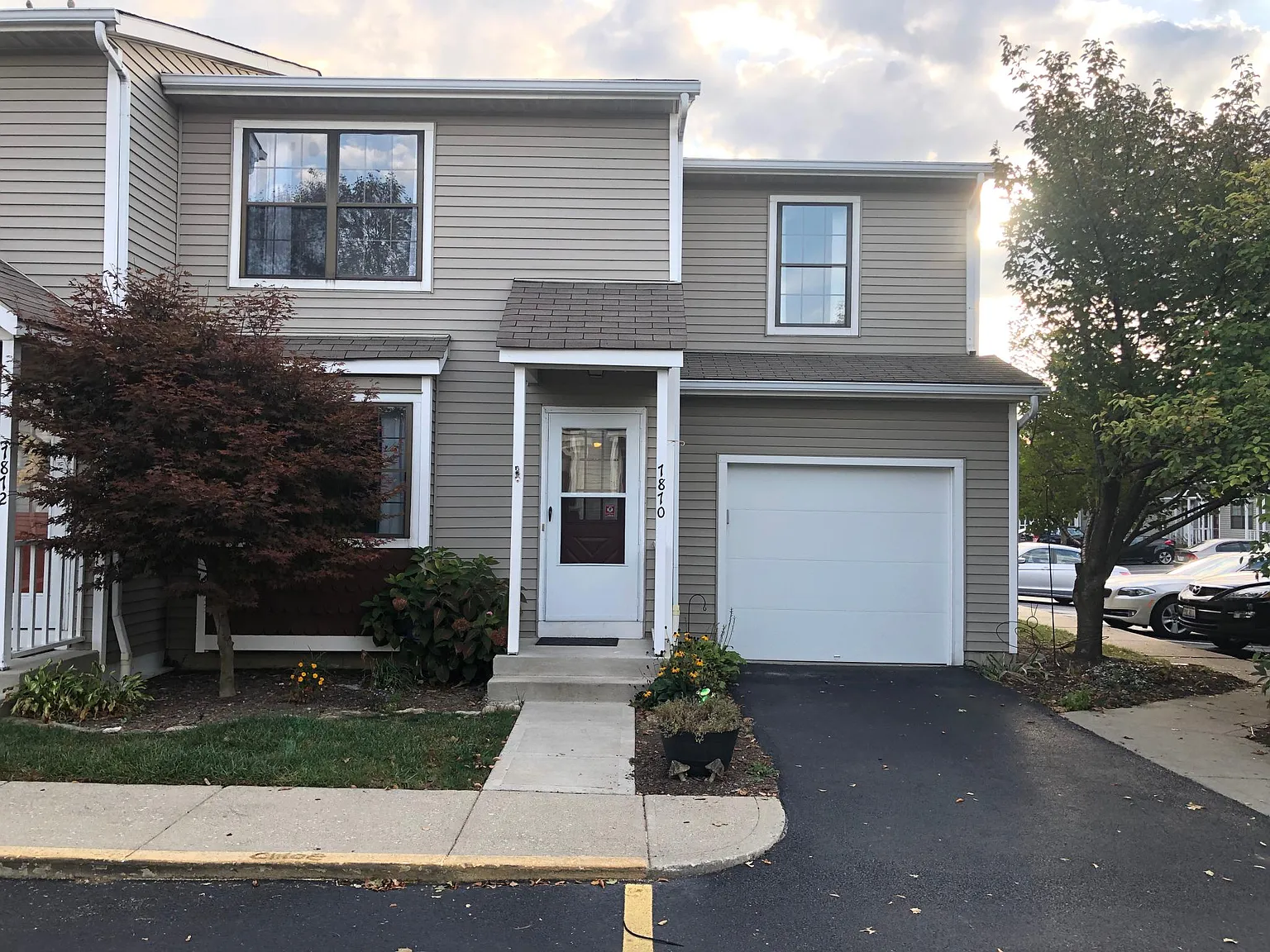 7870 Malton Ln — Photo 2
