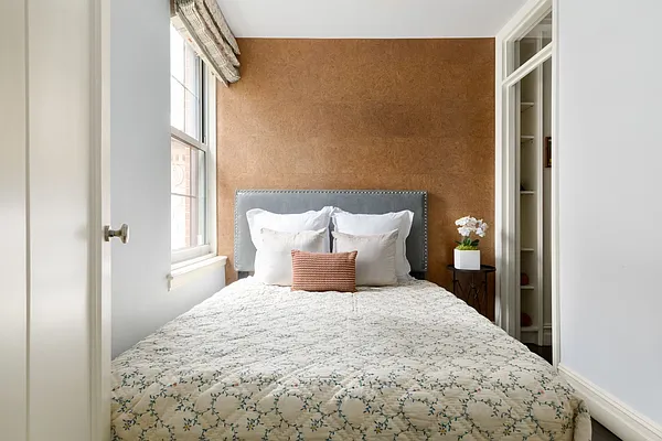 Sold by Compass | media 11