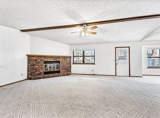 1104 N Raven Rd, Rogers, AR 72756