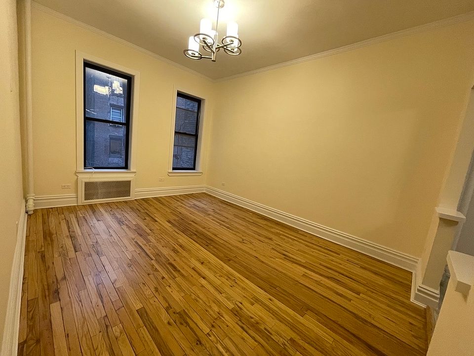 2nd image of 107 W 68th St #2CR