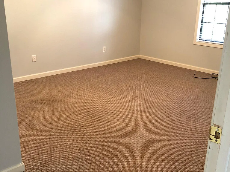 337 Chase Pl — Photo 11