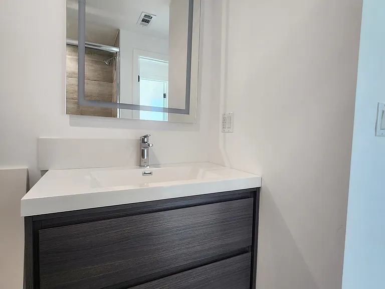 6061 Fulton Ave #8 — Photo 13