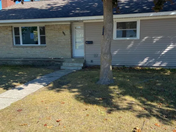 460 Pinewood Ave, Rogers City, MI 49779