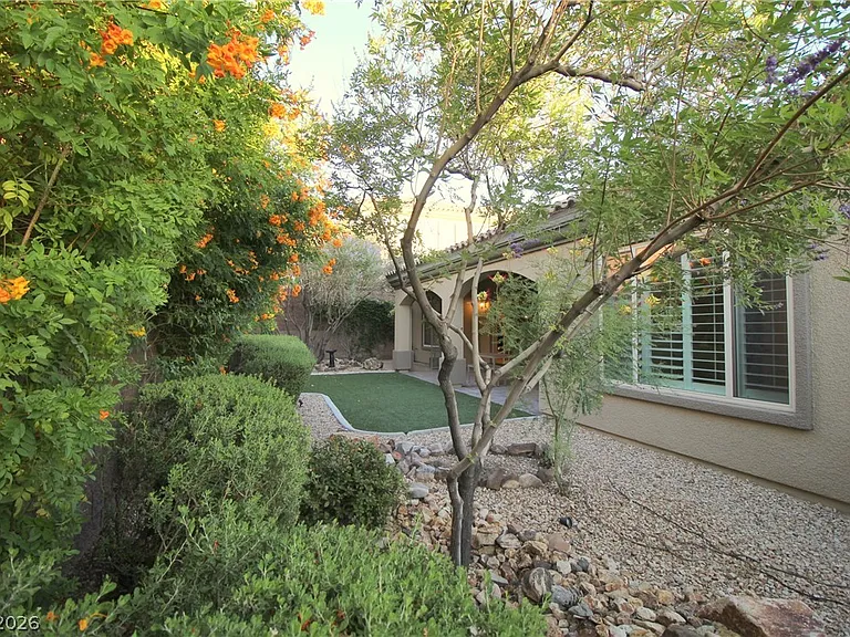 2812 Sisteron Ct — Photo 8