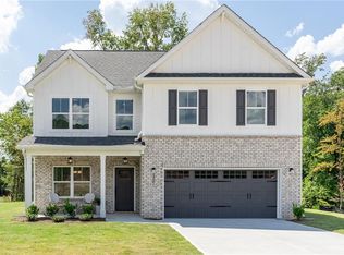 3358 Pepperpike Ct, Loganville, GA 30052