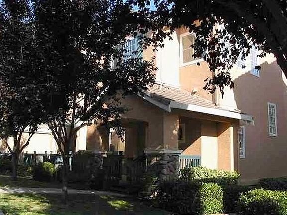 5th image of 7109 Pelican St