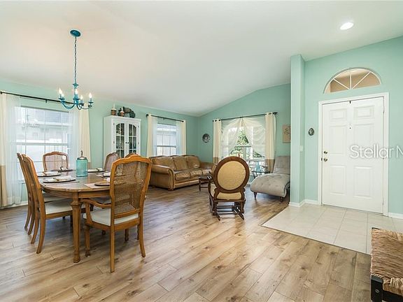3rd image of 21808 Waverly Shores Ln