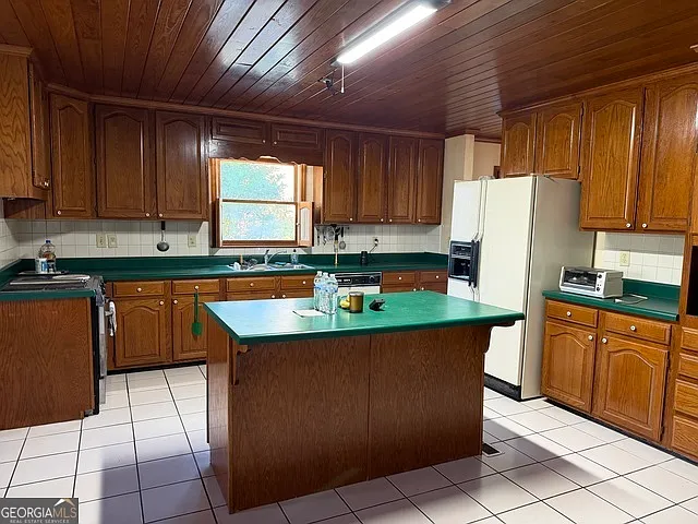 206 Ridge Cir — Photo 6
