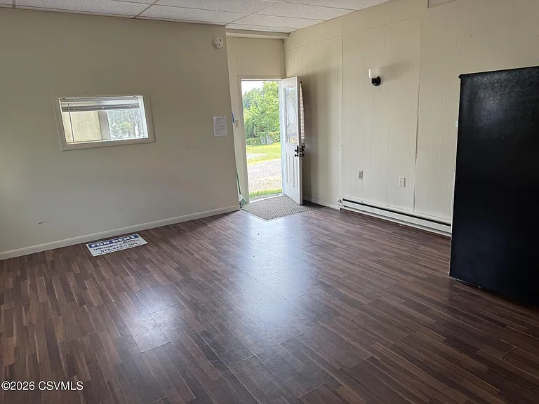 332 Fair St — Photo 4