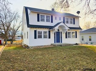 1027 Lincoln Ave, Hebron, NE 68370