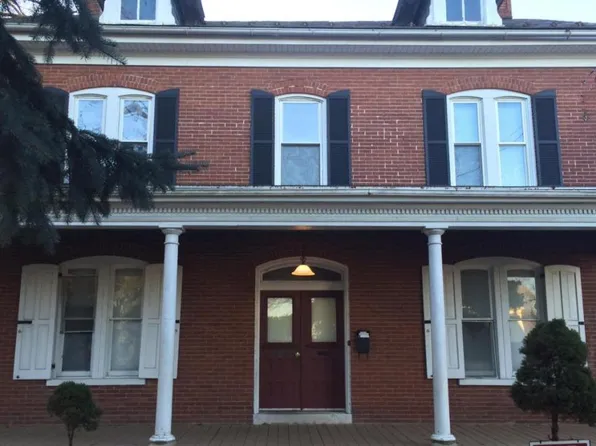457 N George St, Millersville, PA 17551