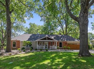 3309 W 92nd St, Leawood, KS 66206