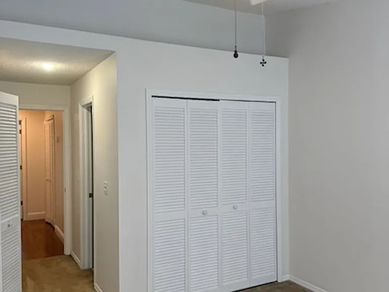 2237 Fletchers Point Cir — Photo 14