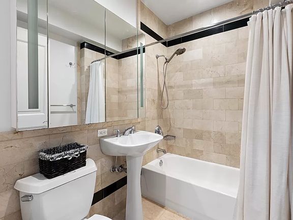 5th image of 20 West St APT 31E