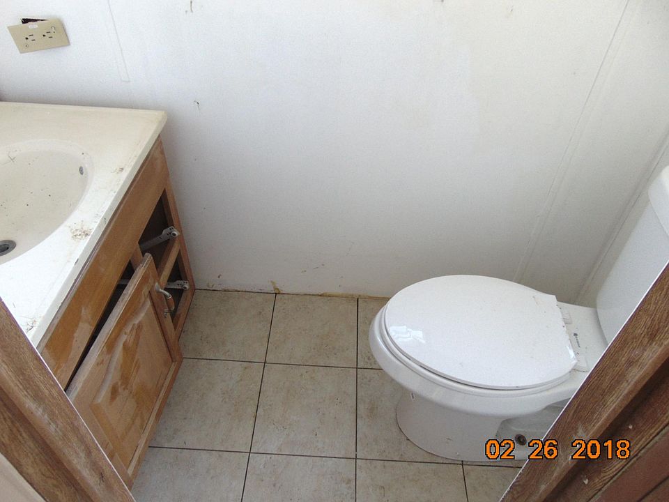 2nd image of 222 Canyon Hills Rd