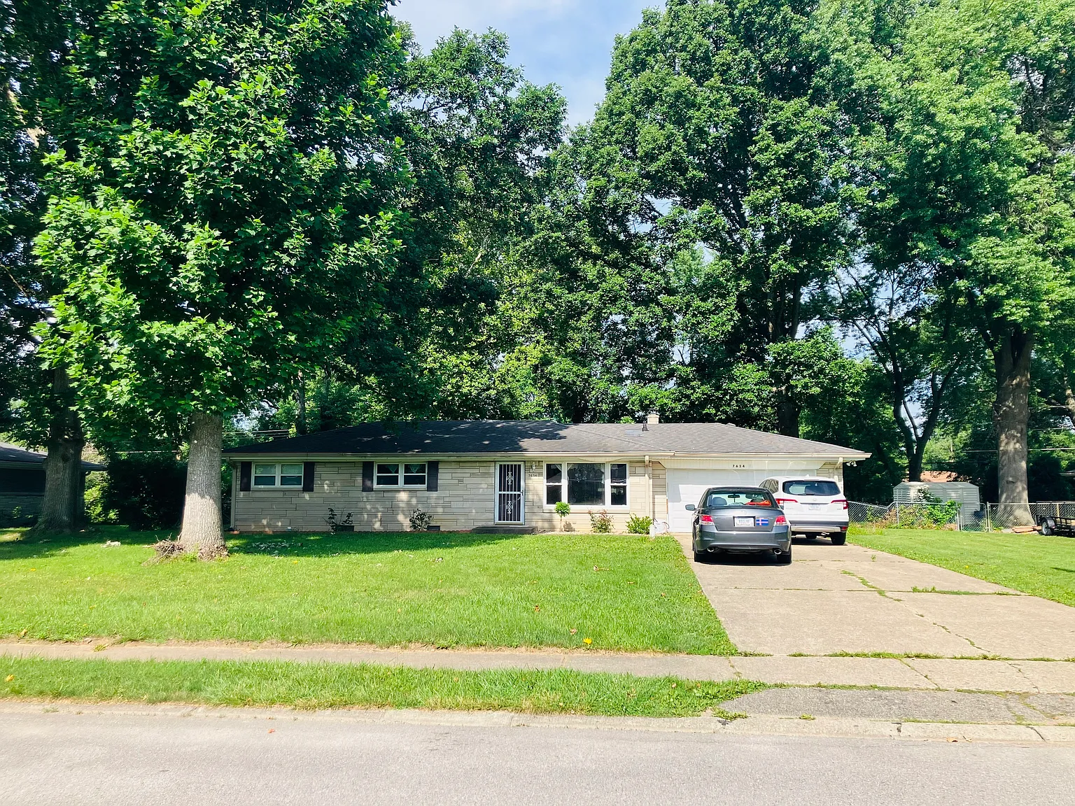 7634 Cynthia Dr photo 1