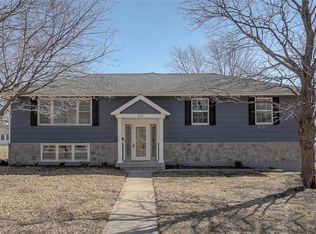 818 S 2nd Street Ter, Odessa, MO 64076