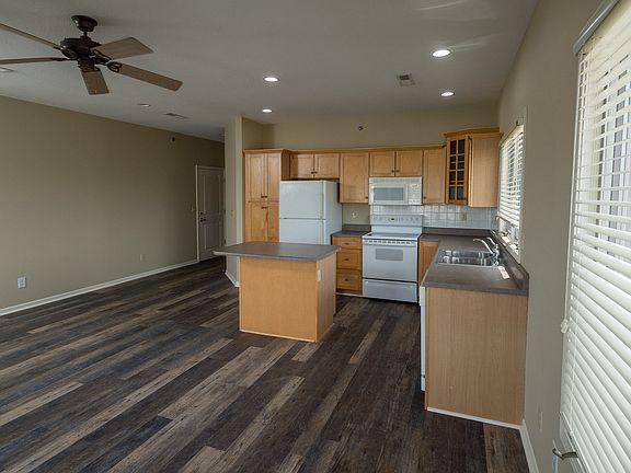 4th image of 4200 Merchant St APT 208