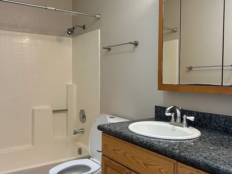 1288 Holly Ave — Photo 12