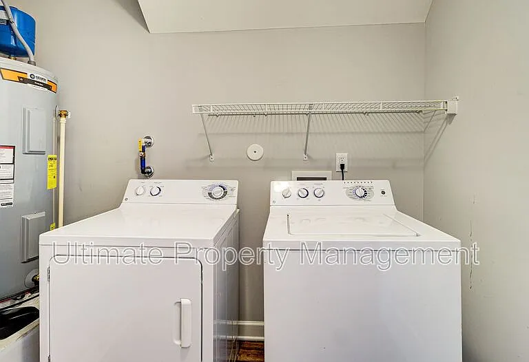 1071 Bridgeport Way — Photo 17