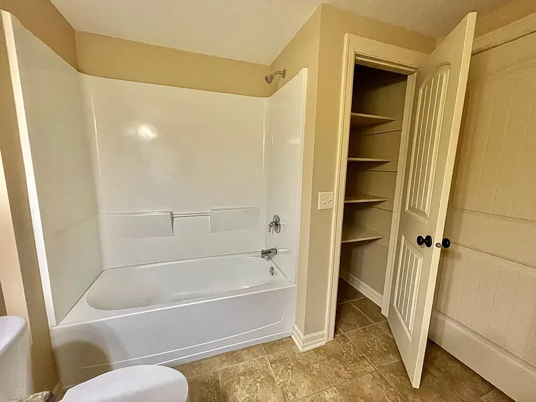 3007 Jackson St — Photo 10