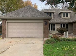 3219 W Hanover St, Springfield, MO 65807