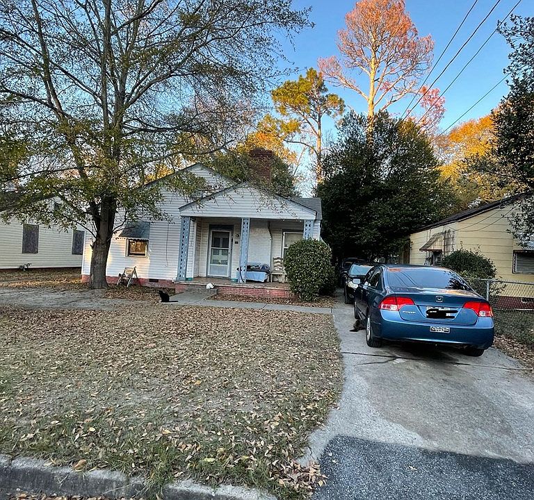 2nd image of 2517 Garden Dr