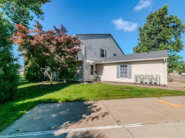 6813 Colonial Dr APT D, Mentor, OH 44060