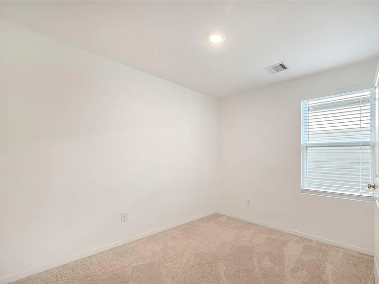 21458 Carosella Dr — Photo 27