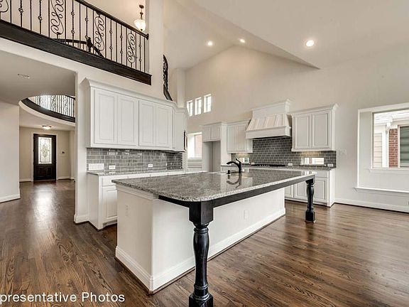 4th image of 510 Stone Oak Ln