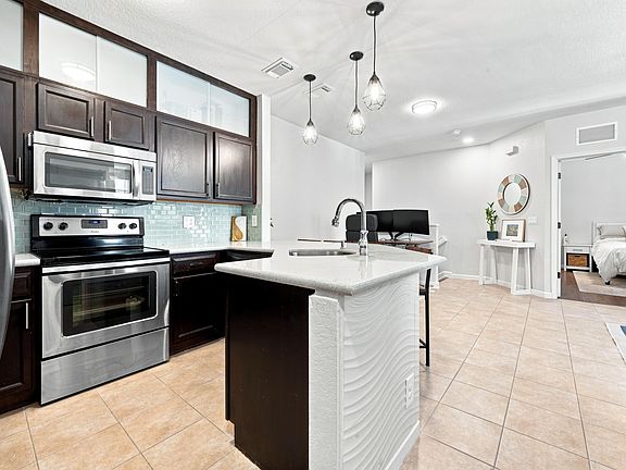 4th image of 4541 HIGHGATE Drive #A