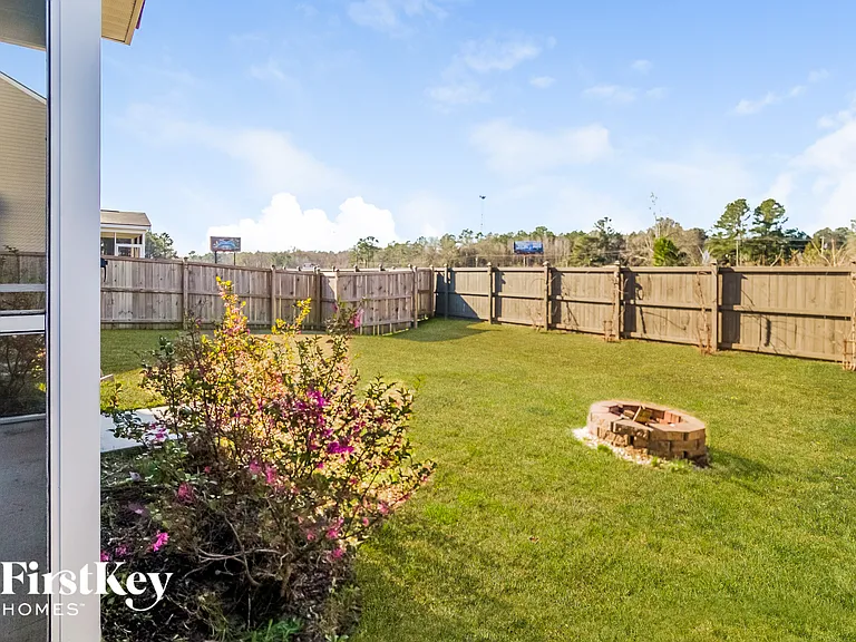 105 Sugeree Dr — Photo 15