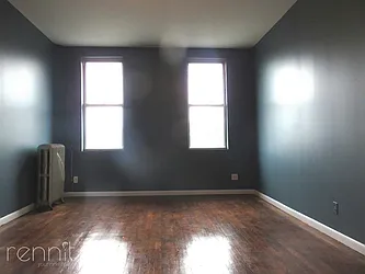 Rented by Rennit Inc.