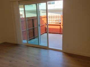 2704 11th St #2, Santa Monica, CA 90405