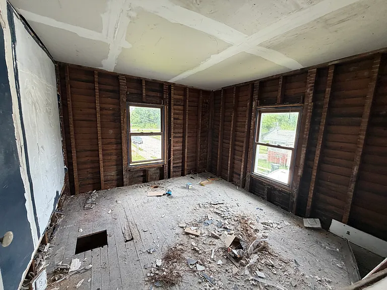 311 Oak St — Photo 8