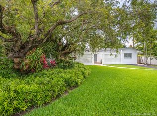 5230 SW 64th Ct, South Miami, FL 33155