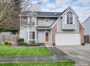 2163 Dorsey Dr, Hubbard, OR 97032