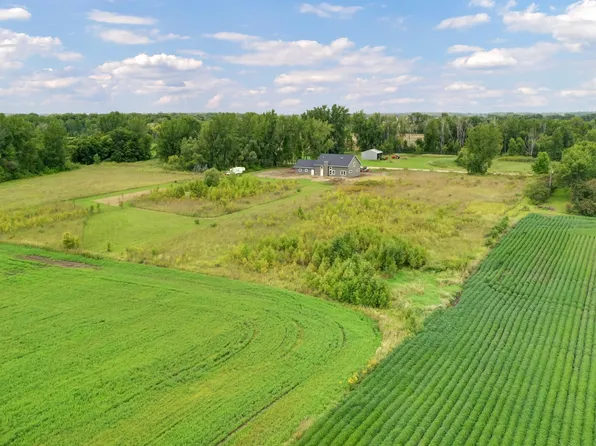 220th St, Hutchinson, MN 55350